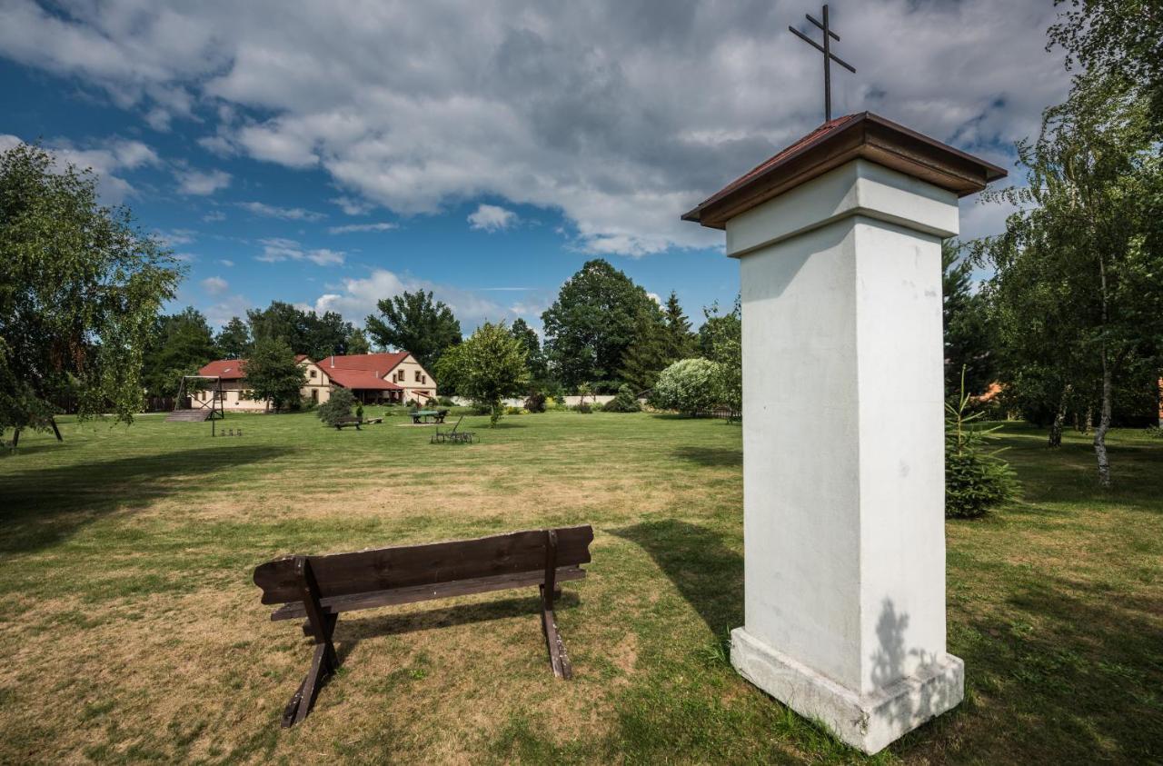 Penzion U Lisky Jarosov nad Nezarkou Bagian luar foto